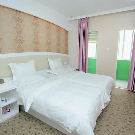 Xinghe Xinfeng Hotel Гуанчжоу Номер фото